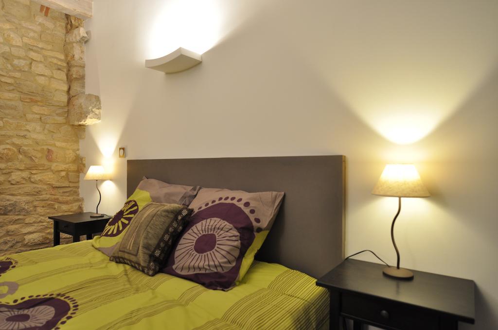 Le Clos de Fernande Corcelles-les-Arts Habitación foto