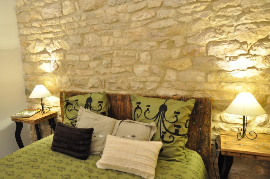 Le Clos de Fernande Corcelles-les-Arts Habitación foto