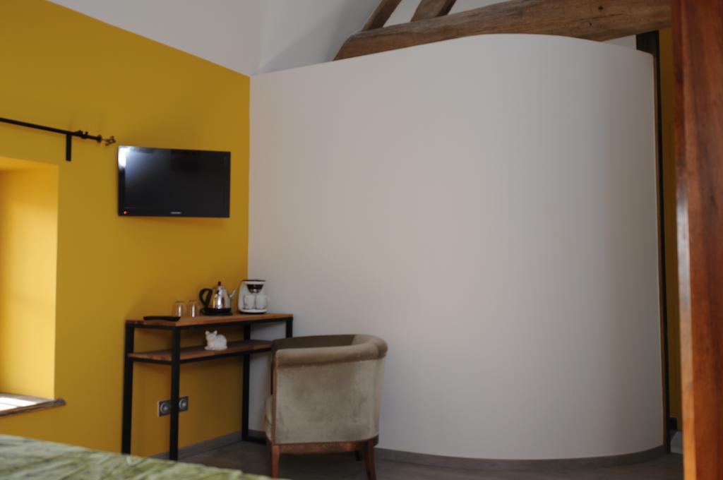 Le Clos de Fernande Corcelles-les-Arts Habitación foto